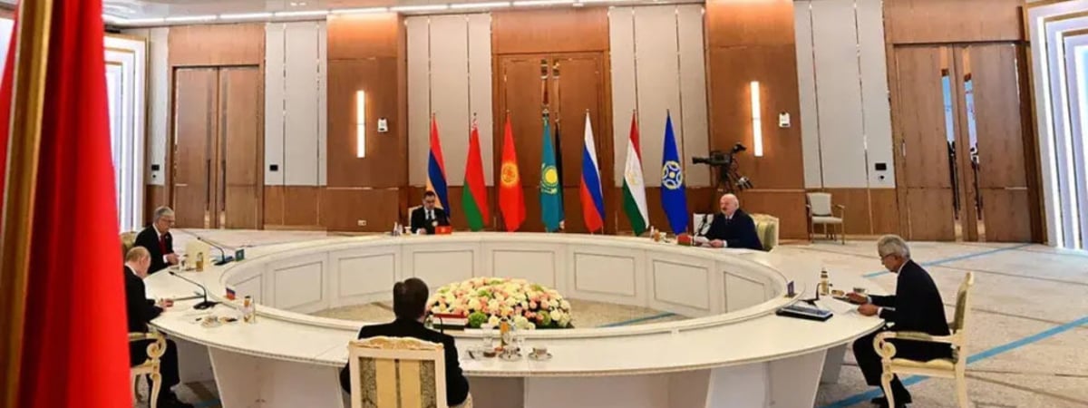 "Места готовы". В Астане Лукашенко сказал Путину, что ждет "Орешник" в Беларуси