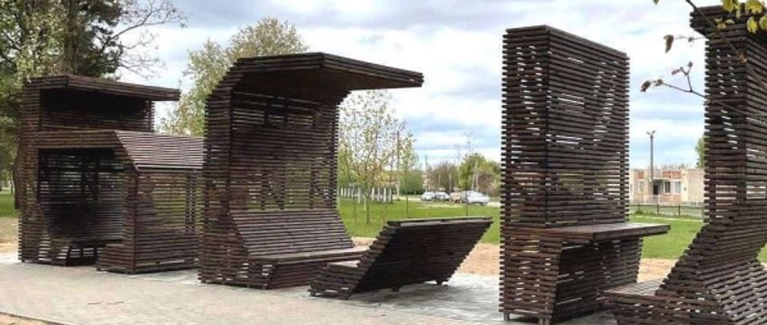 В Бресте в микрорайоне Дубровка установлены стильные скамейки