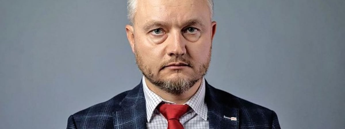 Азаров: Мы боремся не только с режимом — нас вынуждают отбиваться от своих