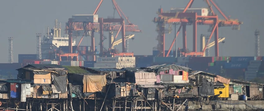 Испания отказала в разрешении на посадку судна, перевозившего оружие в Израиль.