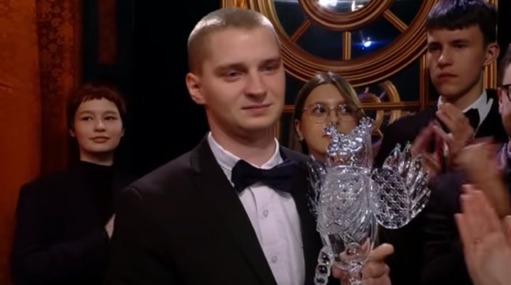 Житель Брестского района стал обладателем «Хрустальной совы» в телеигре «Что? Где? Когда?».