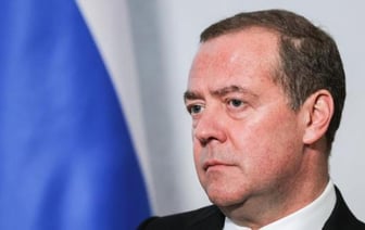 Передачу оружия Украине Медведев приравнял к нападению на РФ