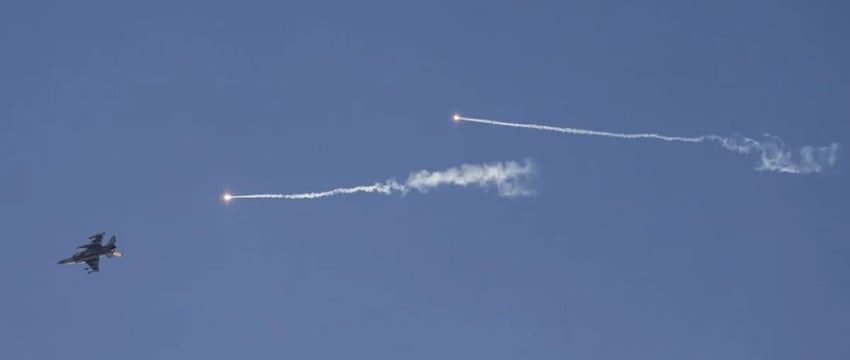 "Хезболла", поддерживаемая Ираном, нанесла крупнейший удар с воздуха по израильской горной базе.