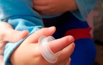 В Барановичах у ребенка застрял в трубке палец. На помощь пришли спасатели