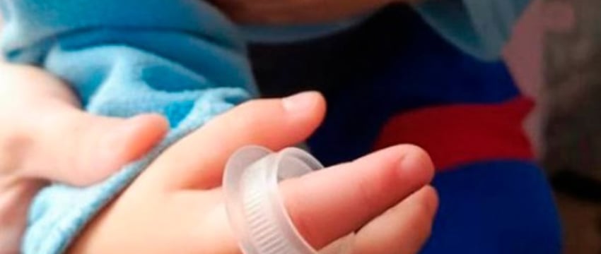 В Барановичах у ребенка застрял в трубке палец. На помощь пришли спасатели