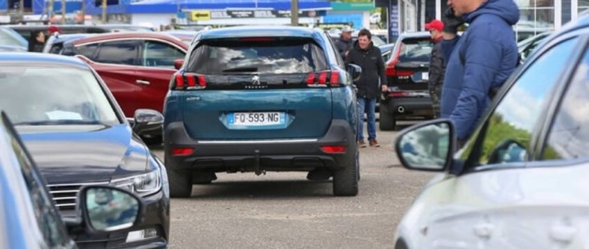 Теперь еще и запрет на кроссоверы? Новая информация об экспорте автомобилей из ЕС