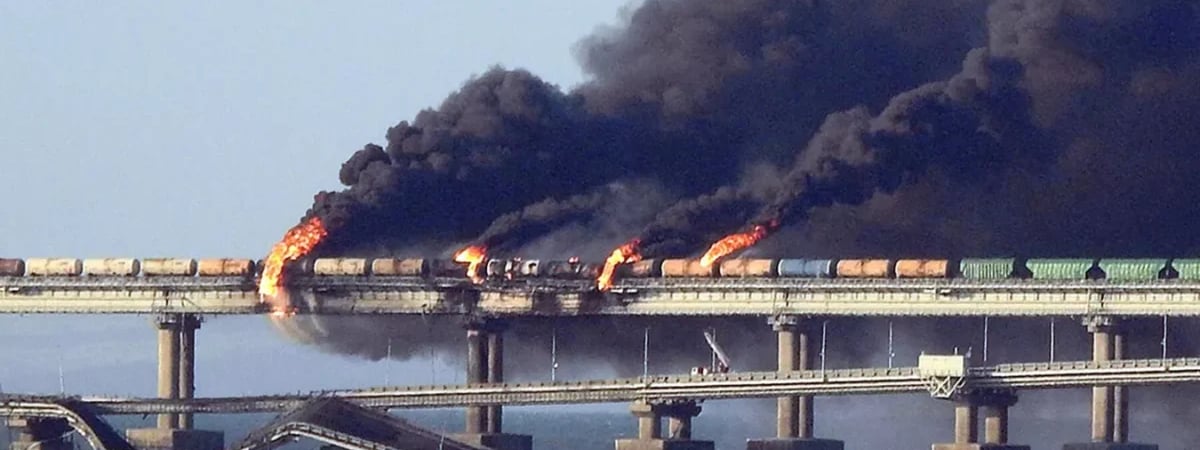 «Бог любит троицу» — Глава ВМС Украины заявил о подготовке новой атаки на Крымский мост. Что ответили в Москве?