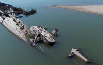Засуха обнажила нацистские корабли, затонувшие во время Второй мировой войны
