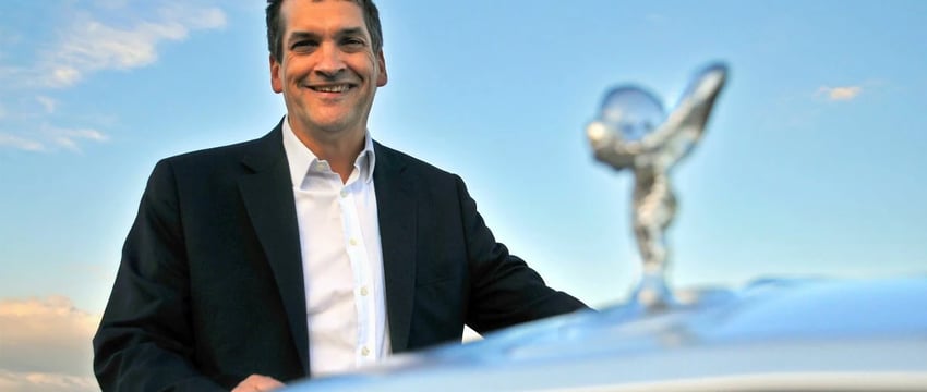 Главный дизайнер Rolls-Royce был зарезан в особняке стоимостью 3 миллиона долларов в Германии.