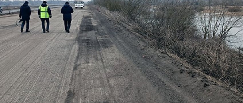 На трассе М10 из-за ям стало происходить много ДТП. Вмешалась прокуратура