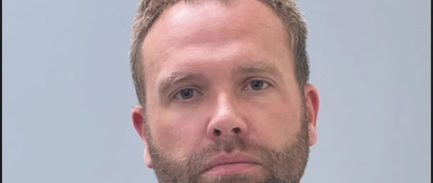 41-Летний Пластический Хирург Из США Арестован После Того, Как Его Жена Умерла Во Время Операции