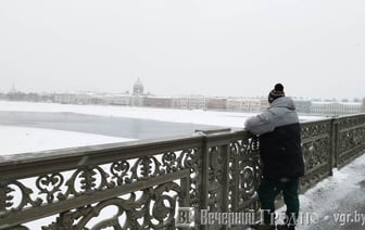 Медный всадник, пушка и «кукуруза» — чем удивил новогодний Санкт-Петербург