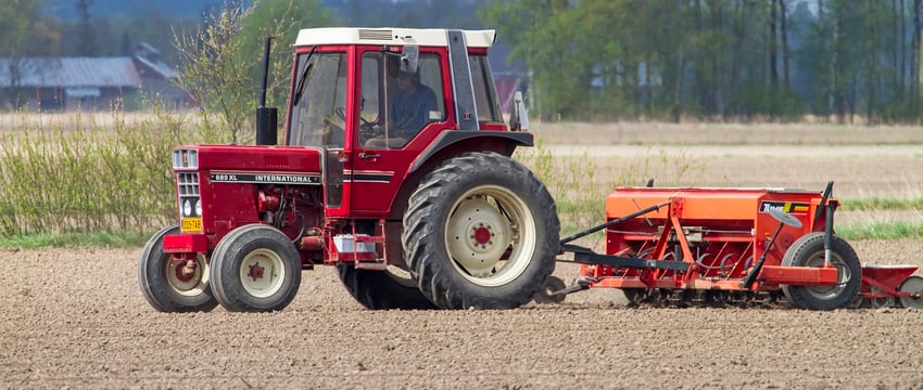 Уголовное дело о хищении трактора в Витебском районе