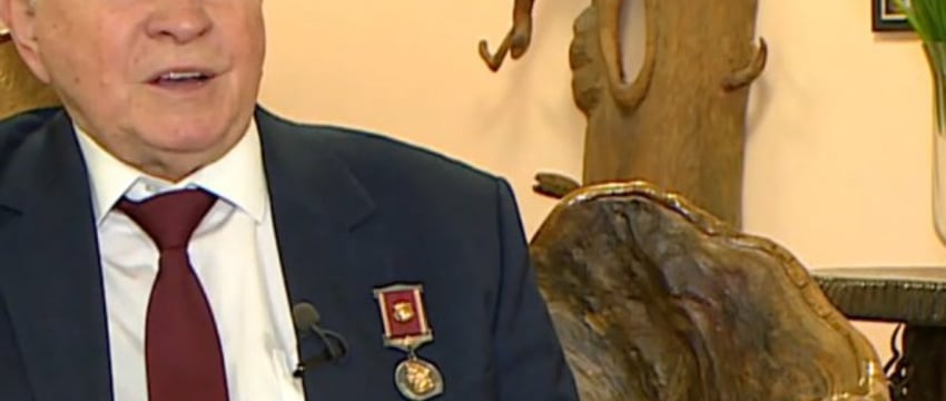Брестский мастер создал более 800 объёмных картин и скульптур из дерева