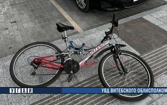 Ребенок на велосипеде попал под машину в центре Витебска. Он получил травмы