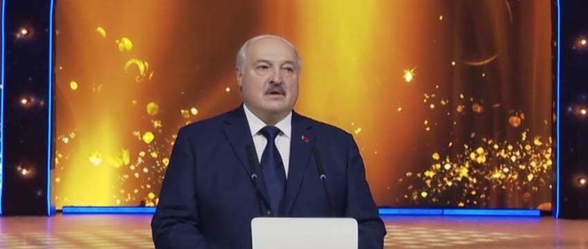 Лукашенко: "Мы идем по тонкому льду"