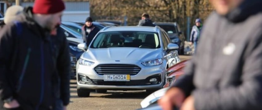 Тысячи россиян «попали» на деньги. Таможня требует доплату за уже купленные авто