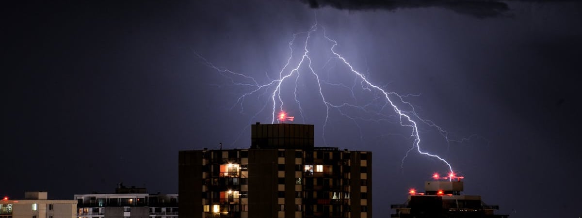 Российские войска обстреляли Запорожье, погибли 2 человека