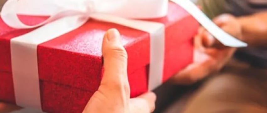 Пригрозил бывшей судом, если не вернёт дорогой подарок. Такое возможно?