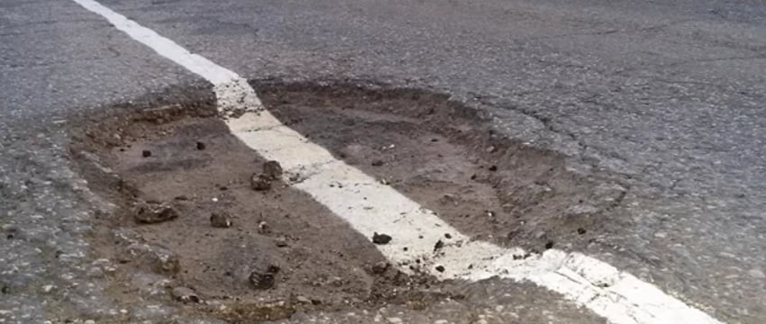 На какие дороги чаще всего жалуются белорусы?