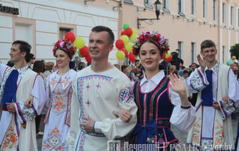 Аргентинское танго, бесплатный автобус и полевая кухня — собрали полезный гид по фестивалю национальных культур в Гродно