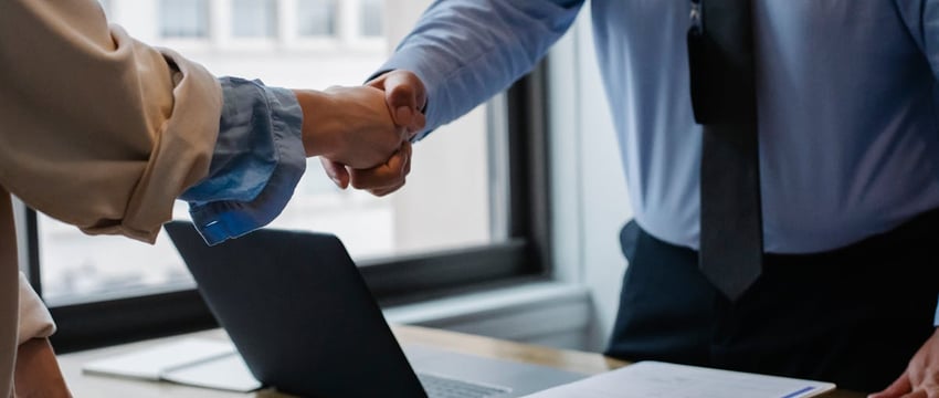 До 500 тонн в сутки. Новополоцкий «Нафтан» открыл сезон производства битума