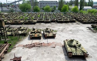 На пороге истощения. Как пустеют российские склады военной техники