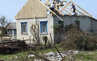 Шок, слезы и помощь. Агрогородок Лопатино Пинского района приходит в себя после разрушительного урагана