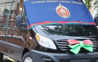 Автобус подарили бойцам гомельского ОМОН