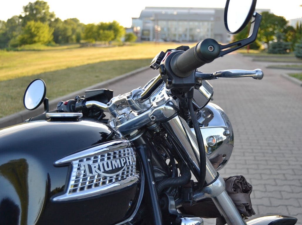 Житель Жабинки случайно приобрёл уникальный Triumph Thunderbird 900