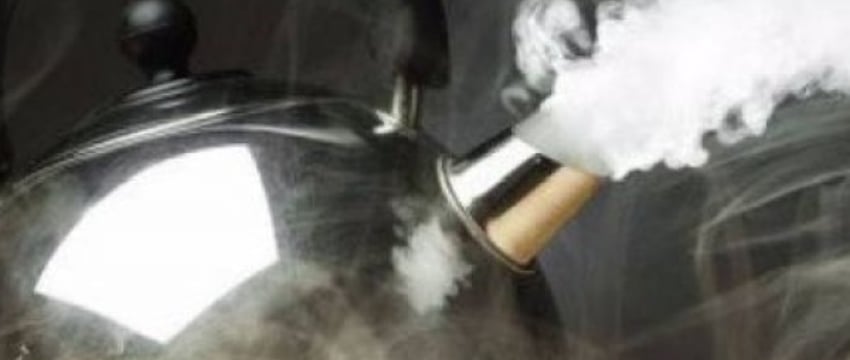 Можно или нельзя кипятить воду дважды? Спрашивает жительница Брестской области