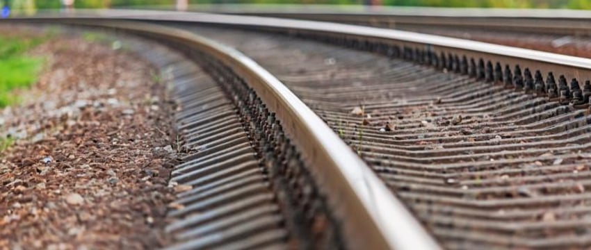 Поезда задерживаются на 1-3 часа из-за прошедшей стихии