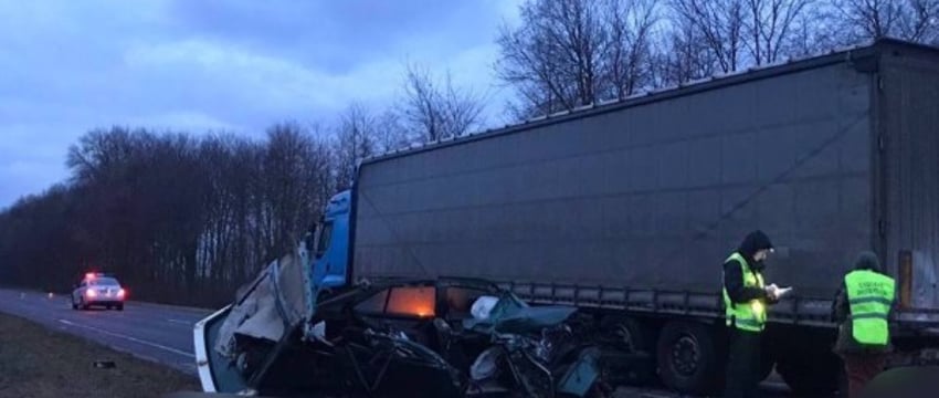 Пьяная водительница причинила смерть двух человек в аварии