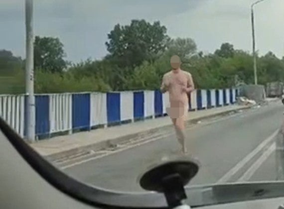 Пограничники задержали голого мужчину в пункте пропуска «Брест»