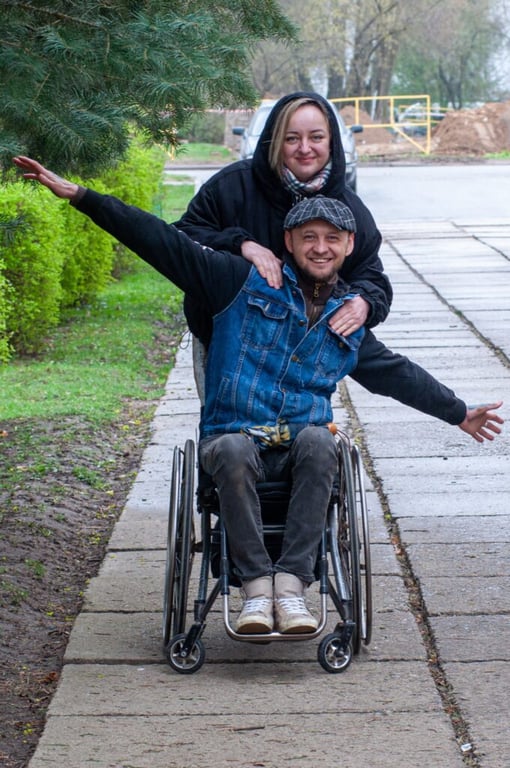 Невероятная история инвалида-колясочника из Беларуси и его жены