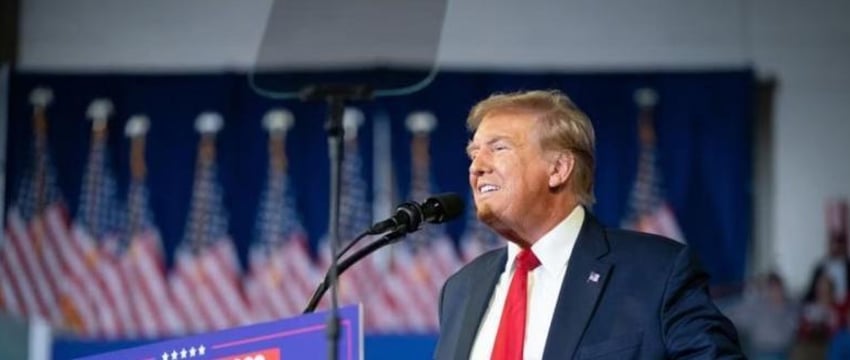 Трамп назвал Зеленского величайшим торговцем в истории