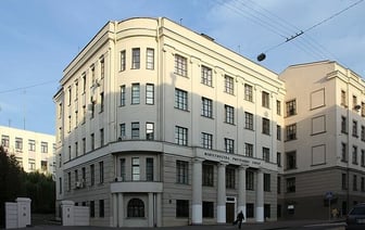 «Ну, это вы уже должны сами подумать». Советы от МВД, КГБ и МЧСЧ как себя спасти, если рядом стреляют