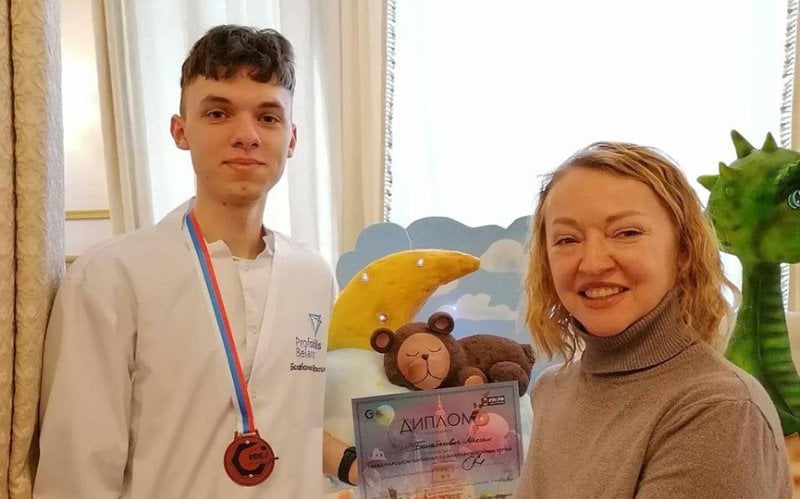 Антигравитационный торт барановичского кондитера высоко оценили в Москве