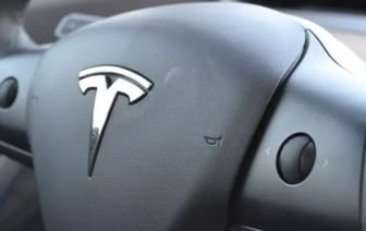 Стало известно, когда выйдет самая дешёвая модель Tesla