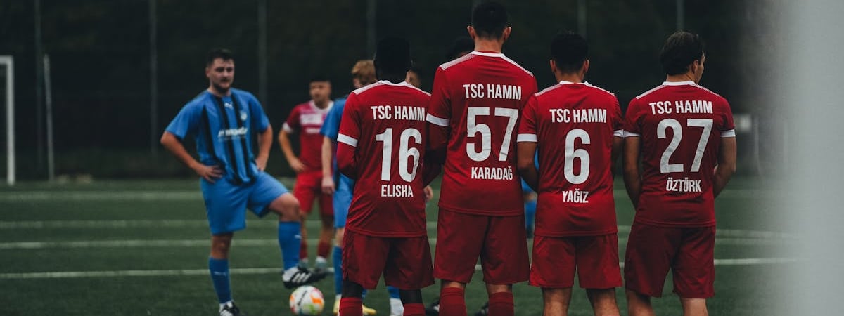 Минобороны РФ отчиталось о сбитии за ночь 90 беспилотников