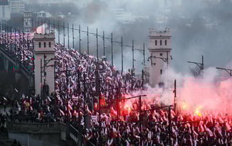 Мэрия Варшавы разрешила польской оппозиции провести 100-тысячный «марш независимости»