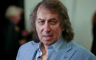 К Ивлеевой и МТС подали иск на 1 млрд российских рублей из-за голой вечеринки