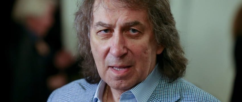 К Ивлеевой и МТС подали иск на 1 млрд российских рублей из-за голой вечеринки