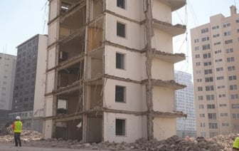 Какие жилые дома в Беларуси будут сносить, а не ремонтировать? Рассказал министр ЖКХ
