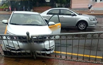 Автомобиль такси попал в ДТП в Бресте. Рассказываем подробности