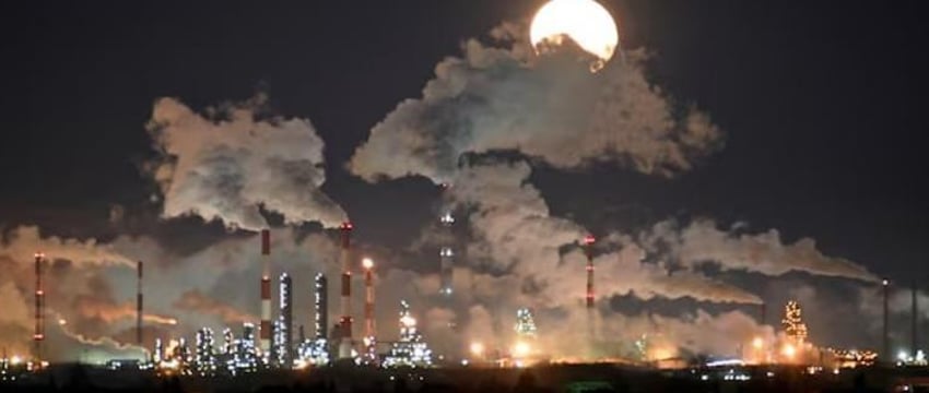 На Омском НПЗ потушили пожар. Есть погибший и пострадавшие