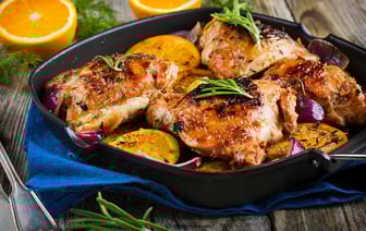 Можно ли заморозить вареную или запеченную курицу? Эксперты предупредили об ошибках, которые допускают почти все — Полезно