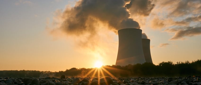 В Островце населению выдают лекарства с йодом и средства индивидуальной защиты. Однако — без паники