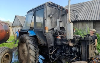 В Глубокском районе сгорел колхозный трактор
