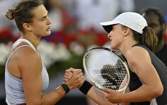 Игра на высшем уровне: Свёнтек победила Соболенко в финале WTA-1000 в Мадриде